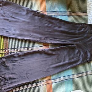 Elegant Gray Wide-Leg Pants